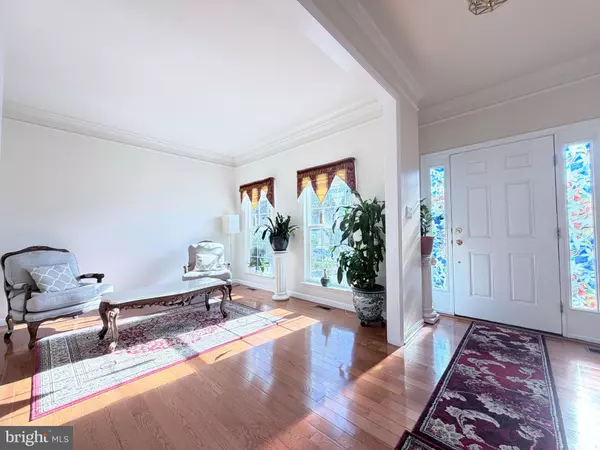 Manassas, VA 20112,8420 SUMMER BREEZE PL