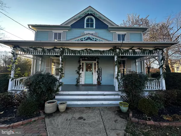 10 NEW CUT RD, Round Hill, VA 20141