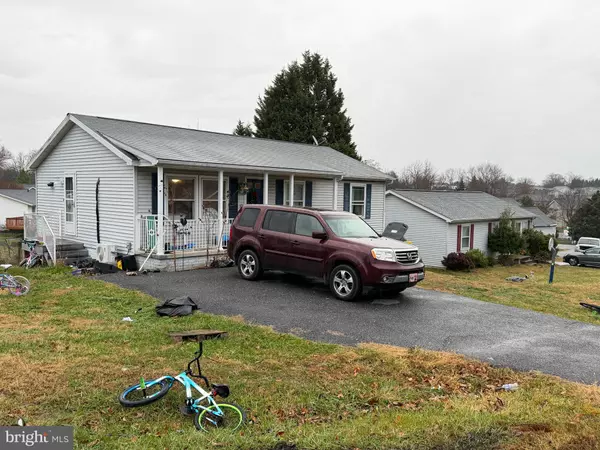 Martinsburg, WV 25404,32 YARROW CIR