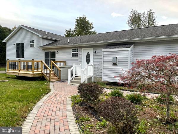 Prince Frederick, MD 20678,205 CEDAR BEACH DR