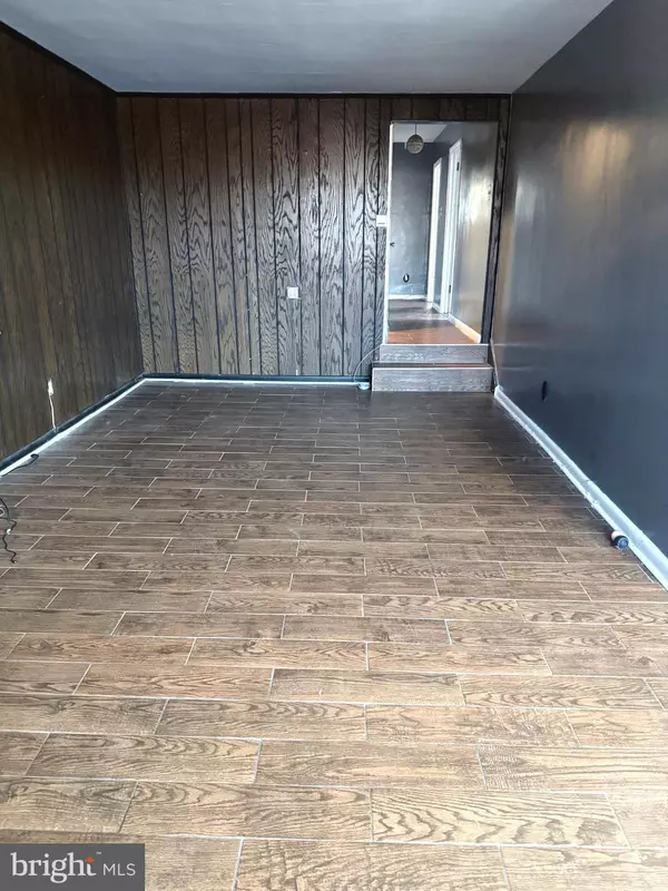 Philadelphia, PA 19152,1832 MOWER