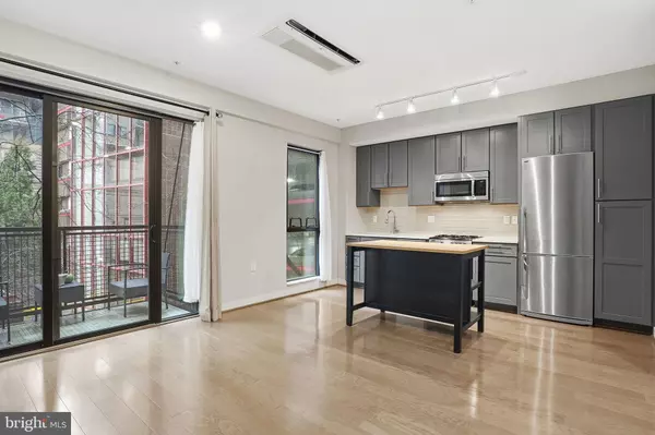 1320 FENWICK LN #210, Silver Spring, MD 20910