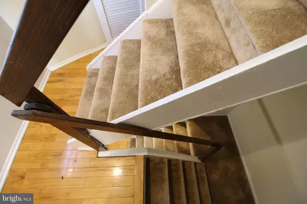 Philadelphia, PA 19107,929 SPRUCE ST #B