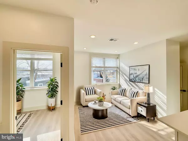 Washington, DC 20001,1802 11TH ST NW