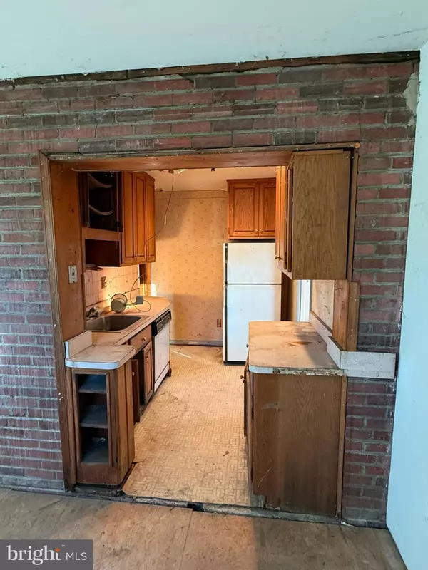 Falls Church, VA 22042,3010 ROGERS DR