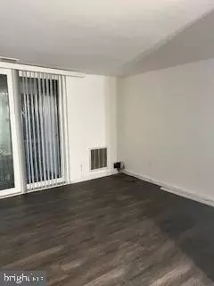 Gaithersburg, MD 20878,718 QUINCE ORCHARD BLVD #718