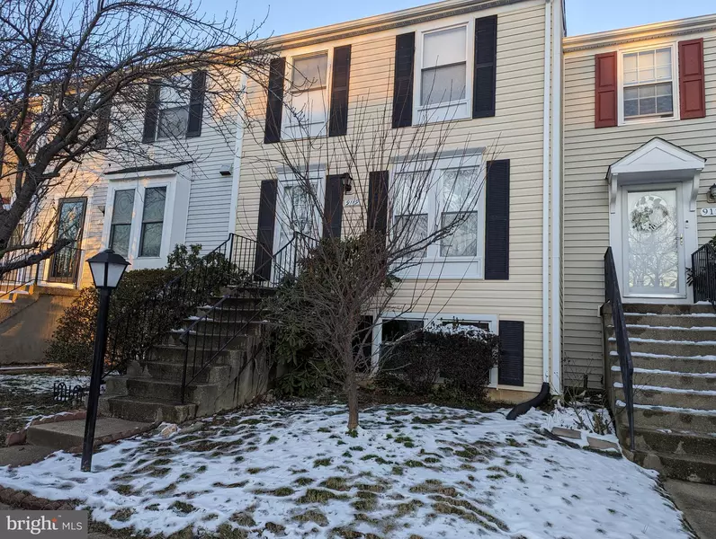 9119 ASPENPARK CT, Lorton, VA 22079