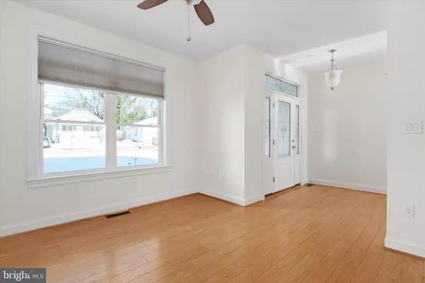 Pasadena, MD 21122,204 BAR HARBOR RD