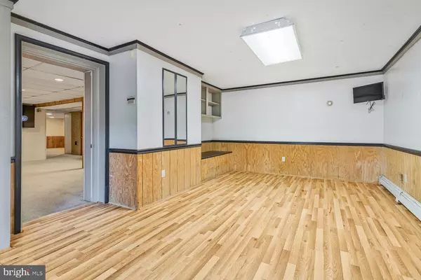 Huntingtown, MD 20639,111 AUTUMN CT