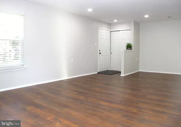 Mount Laurel, NJ 08054,3 VILLAGE CT