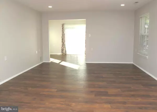 Mount Laurel, NJ 08054,3 VILLAGE CT