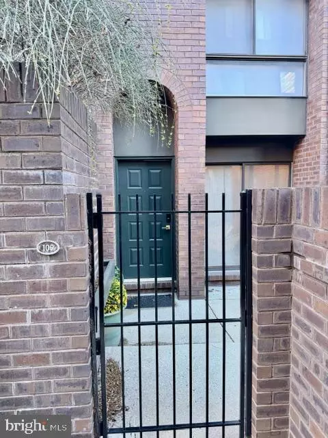 100 N 22ND ST #106, Philadelphia, PA 19103