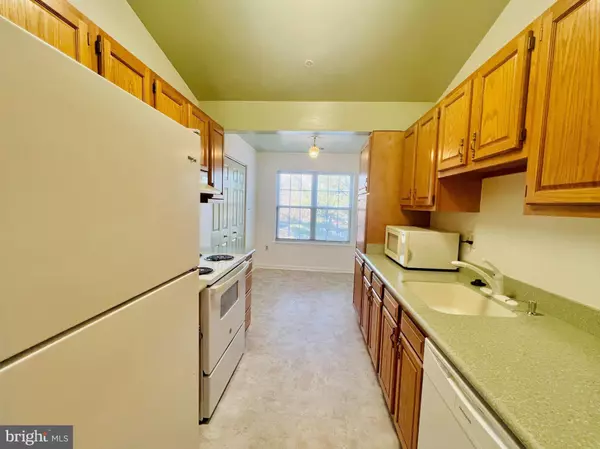 Glen Burnie, MD 21060,6502 HOME WATER CT #303