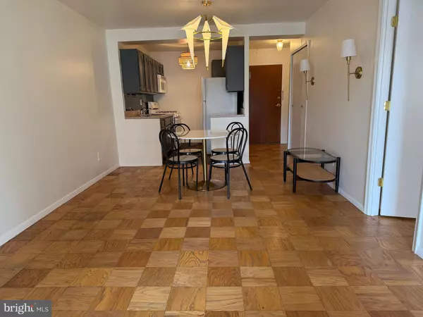 730 24TH ST NW, Washington, DC 20037