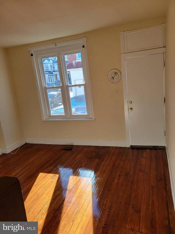 Philadelphia, PA 19144,5003 TACOMA ST