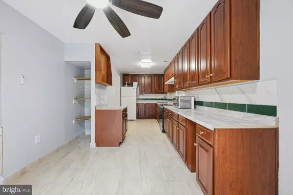 Laurel, MD 20707,7616 WOODBINE DR