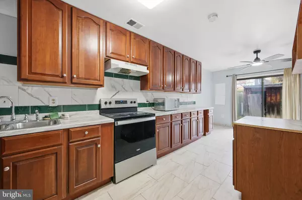 Laurel, MD 20707,7616 WOODBINE DR