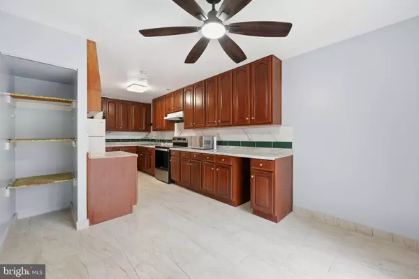 Laurel, MD 20707,7616 WOODBINE DR