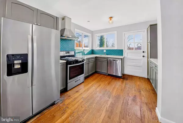 Silver Spring, MD 20903,8611 CARROLL AVE