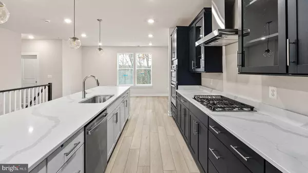 Dulles, VA 20166,20829 CLOONGEE TER