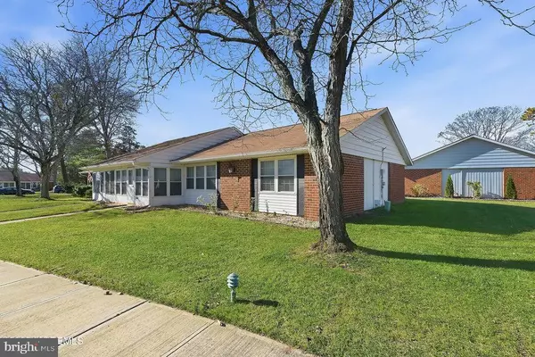 Lakewood, NJ 08701,1169-B CLYDEBANK CT