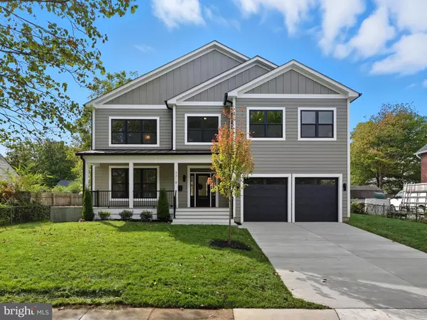 Falls Church, VA 22042,3218 BLUNDELL RD