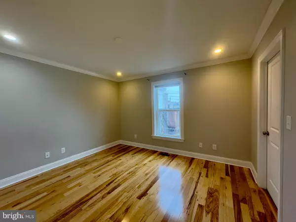 Baltimore, MD 21211,3533 FALLS RD