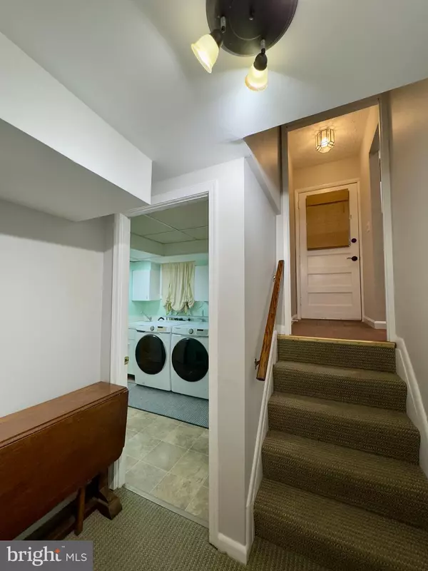 Lutherville Timonium, MD 21093,1321 WARWICK DR