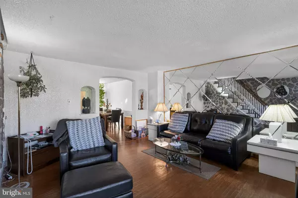 Philadelphia, PA 19150,8238 FORREST AVE