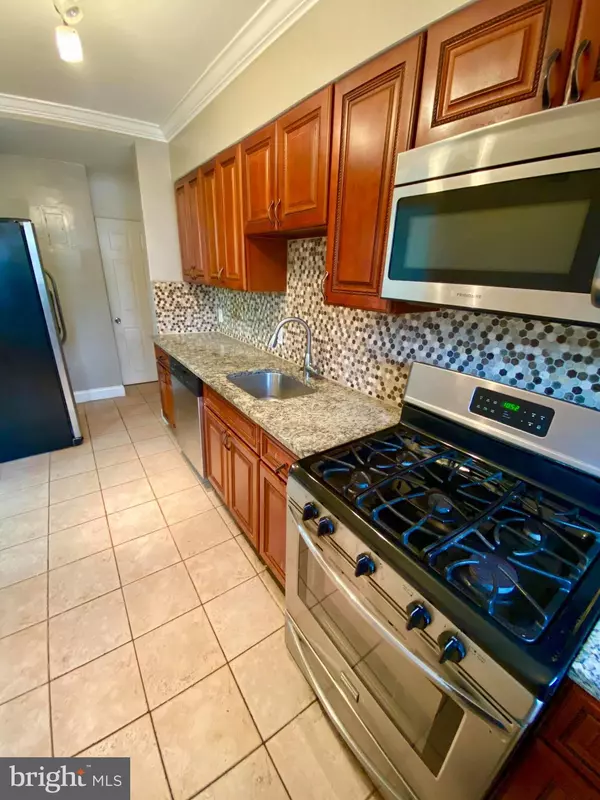 Baltimore, MD 21239,1604 PENTWOOD RD