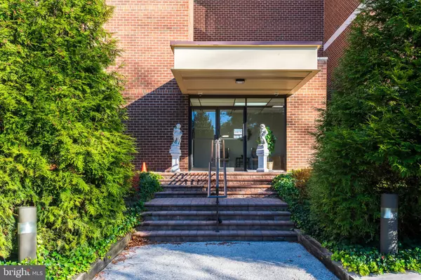 Ardmore, PA 19003,103 W MONTGOMERY AVE #1A