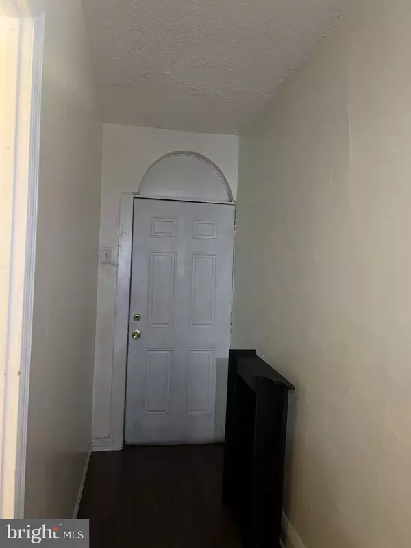 Philadelphia, PA 19133,2615 N MASCHER ST