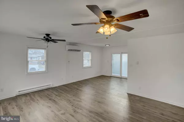 Hagerstown, MD 21740,16944 SHINHAM RD