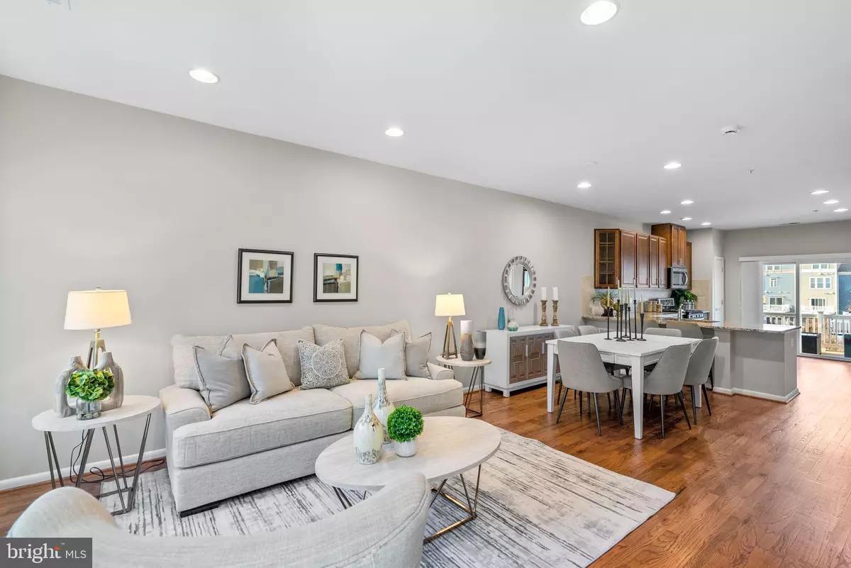 Gaithersburg, MD 20878,119 DECOVERLY DR