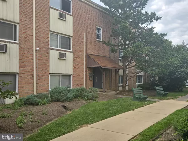 Upper Darby, PA 19082,8125 W CHESTER PIKE ##A-4