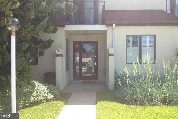 Chester, MD 21619,11-B QUEEN ELIZABETH CT #B