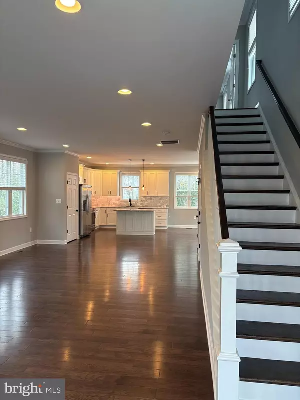 Alexandria, VA 22312,6445 FIRST ST