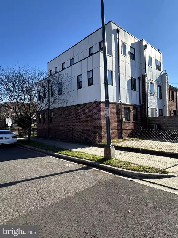 Washington, DC 20002,438 19TH ST NE