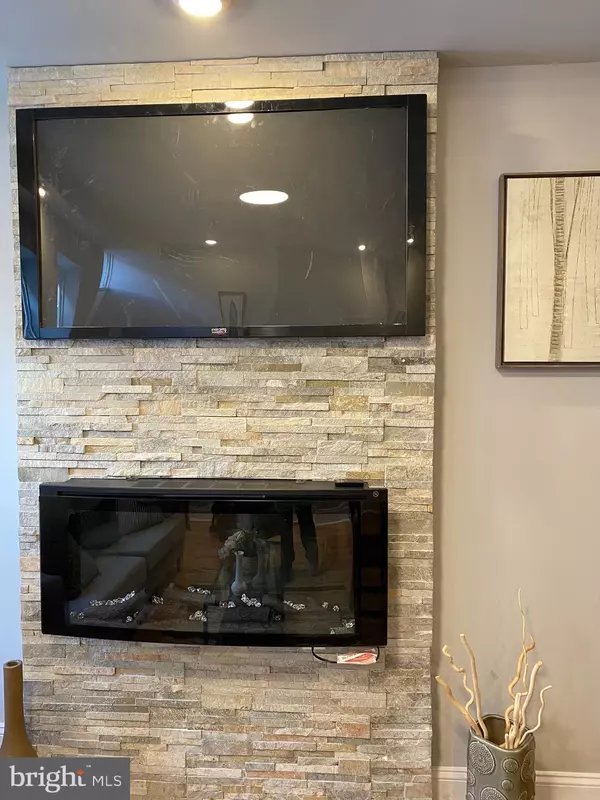 Philadelphia, PA 19130,1432 CAMBRIDGE ST