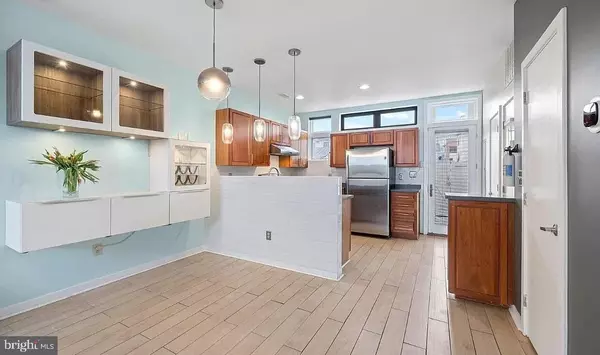 Philadelphia, PA 19123,928 WALLACE ST