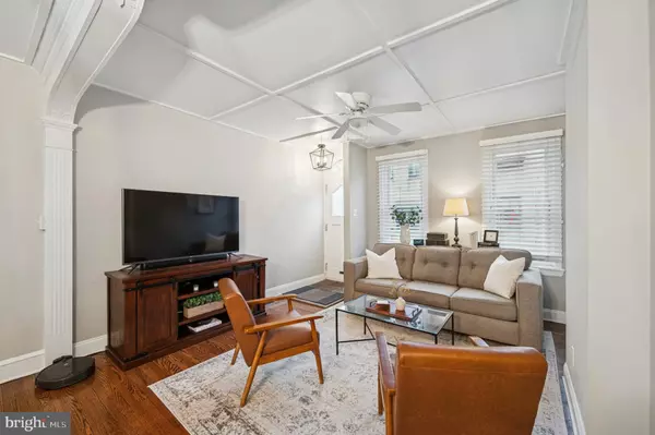 Philadelphia, PA 19147,1523 S CLARION ST