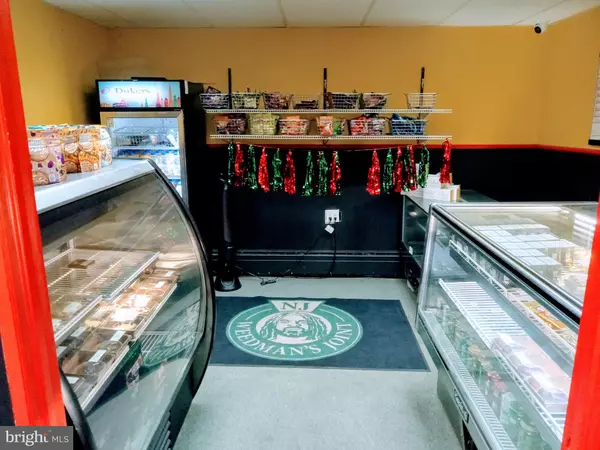 Trenton, NJ 08608,318 E STATE ST