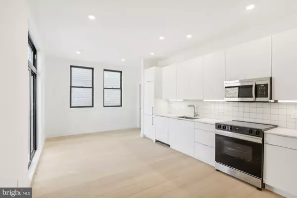 Philadelphia, PA 19125,2406 FRANKFORD AVE #3