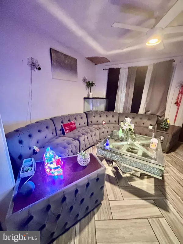 Chester, PA 19013,2535 LINDSAY ST