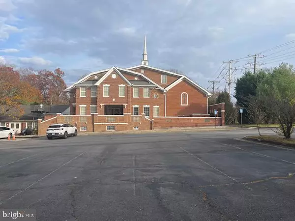 3464 ANNANDALE RD, Falls Church, VA 22042