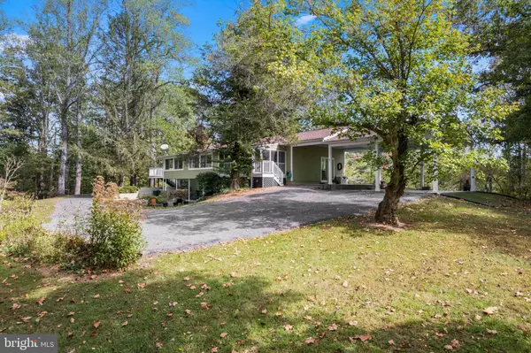 Marshall, VA 20115,7127 WILSON RD