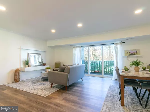 Olney, MD 20832,17411 PIPERS WAY #7