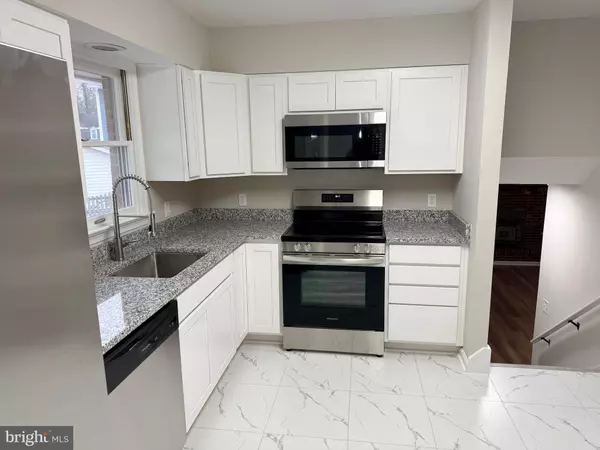 Fredericksburg, VA 22408,537 BUTTERNUT DR