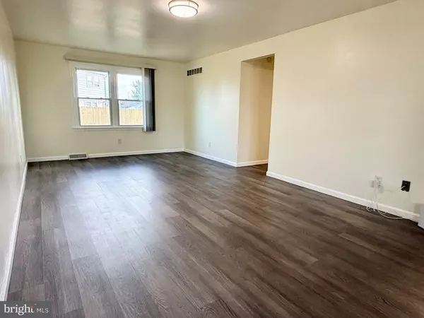 New Castle, DE 19720,303 OREGON AVE