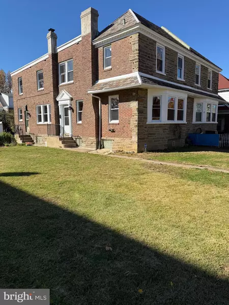 1064 ALLENGROVE ST, Philadelphia, PA 19124